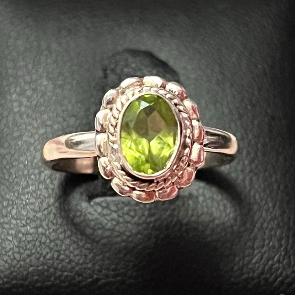Artisan Sterling Silver Peridot Ring Size 6